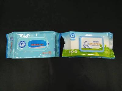 【陪伴】全新升級朵朵貝兒超厚潔柔護臀濕巾測評--新濕巾的秘密全方位告訴你!