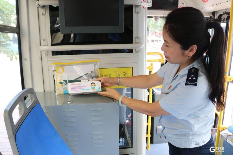 設(shè)立"護(hù)學(xué)崗"、備好應(yīng)急袋&hellip;青島公交全力護(hù)航"開學(xué)季"